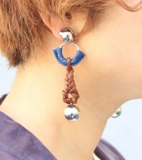 30%OFF！レザーブレイドイヤリング　Leather Braid Earring《セール商品につき返品不可》