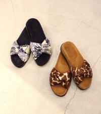 30%OFF！スカーフ柄サンダル《セール商品につき返品不可》