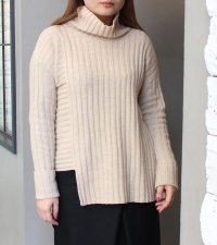 40%OFF！ラムウールリブニットハイネックプルオーバー《セール商品につき返品不可》