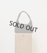 ラウンドレザーバッグ　Round Leather Bag