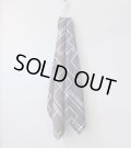 ジオメトリックプリントスカーフ　Geometric Print Scarf