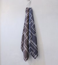ジオメトリックプリントスカーフ　Geometric Print Scarf