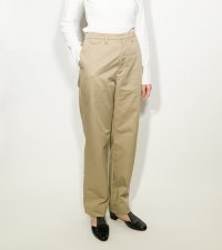 クリーンチノパンツ