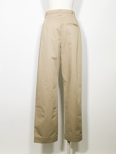 画像16: クリーンチノパンツ