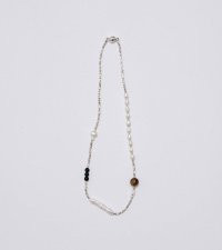 アシンメトリーパールチョーカー　Asymmetry Pearl Choker