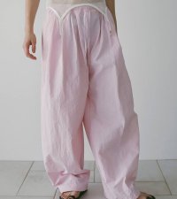 ボリュームコクーンパンツ　Volumetuck Cocoon Pants