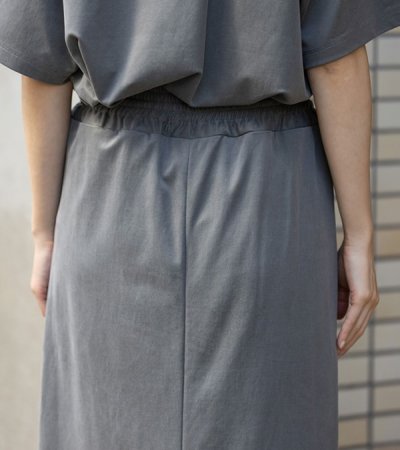 画像14: サテンジャージータイトスカート