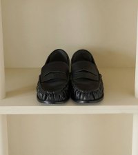 ギャザーローファー　Gather Loafers