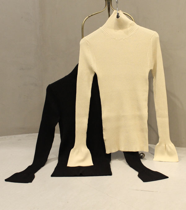 免税物品 TODAYFUL flarecuffs ブラック Knit Rib ニット/セーター