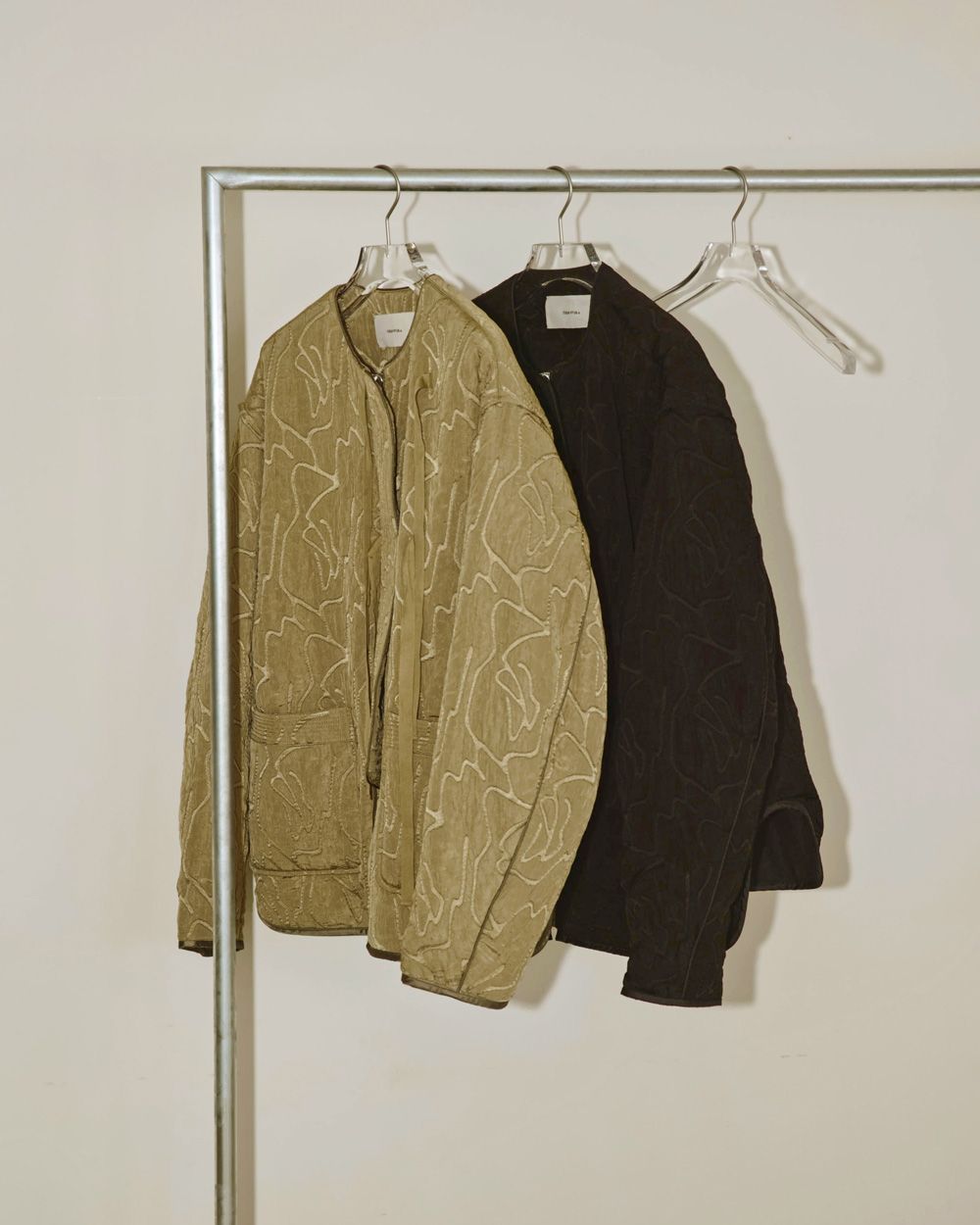 予約販売につき代引不可 ジャガードパイピングブルゾン Jacquard 