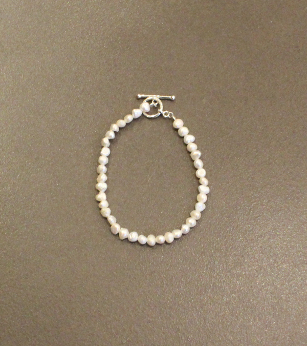ミニパールブレスレット　Mini Pearl Bracelet