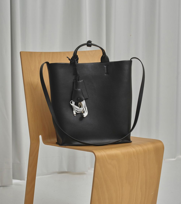 ユースフルレザーバッグ(L)　Useful Leather Bag(L)