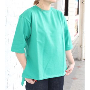 画像: 30%OFF！コットンクリンプジャージーサイドスリットTシャツ《セール商品につき返品不可》