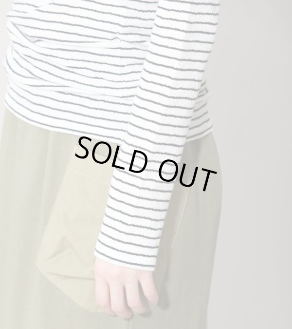 画像10: 30%OFF！ツイストクレープジャージタートルネックプルオーバー《セール商品につき返品不可》