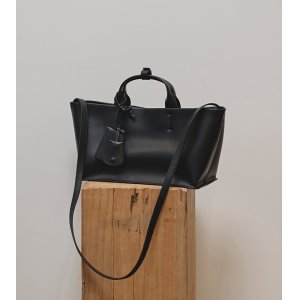 画像: 予約販売につき代引不可　ユースフルレザーバッグ(M)　Useful Leather Bag(M)　9〜10月入荷予定