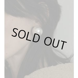 画像: ビッグパールイヤリング Big Pearl Earring