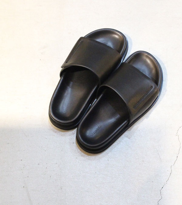 20%OFF!レザースライドサンダル Leather Slide Sandals《セール商品