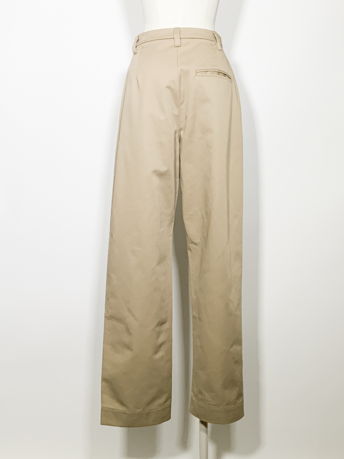 画像16: クリーンチノパンツ